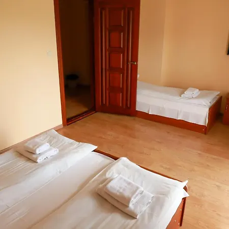 Hotel Sukhoviia *