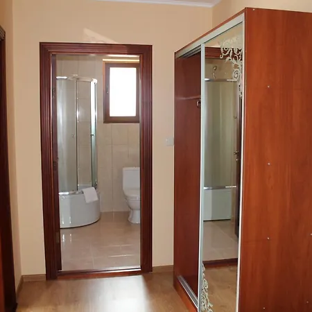 Hotel Sukhoviia Yasinya