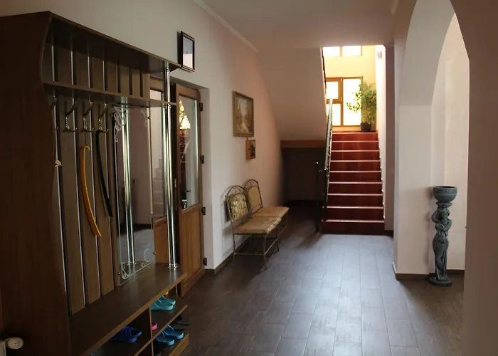 Hotel Sukhoviia *